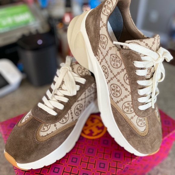 👟💗TORY BURCH 👟T MONOGRAM GOOD LUCK TRAINER Size 8 - Picture 9 of 14